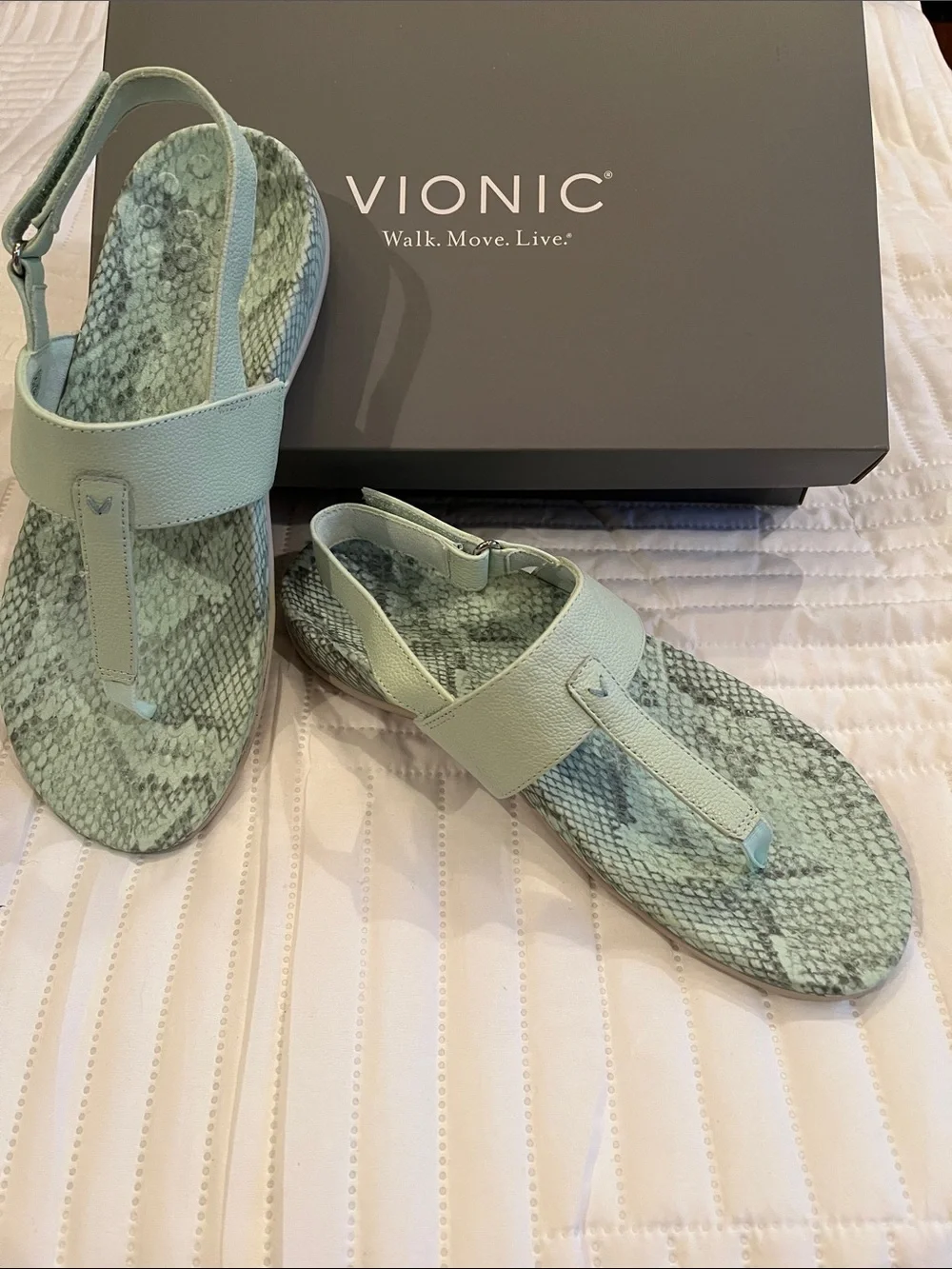 Vionic Seafoam Leather Tala Sandal women’s size 9.5W New